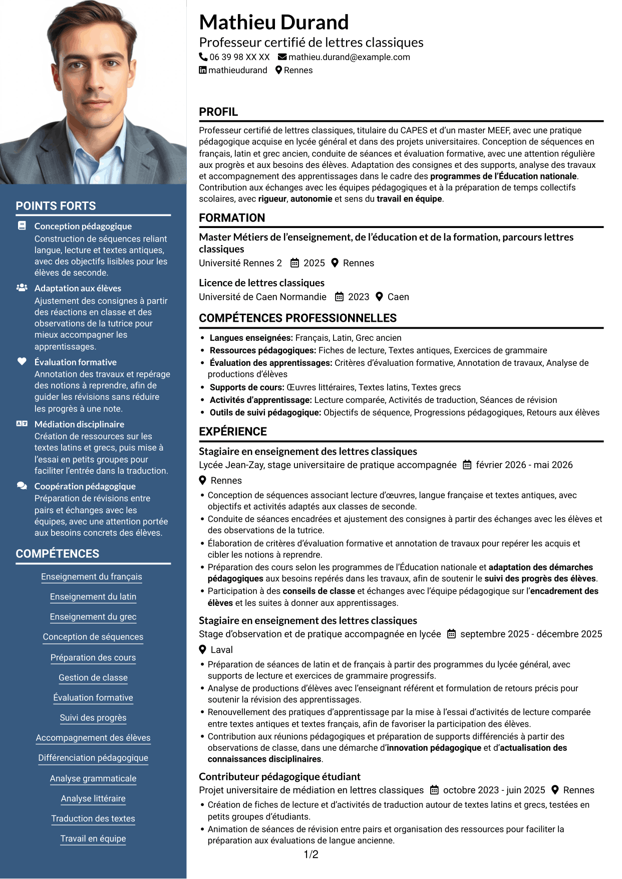 CV Signature (format à colonne latérale colorée avec grande photo) : Professeur certifié - Lettres classiques, page 1
