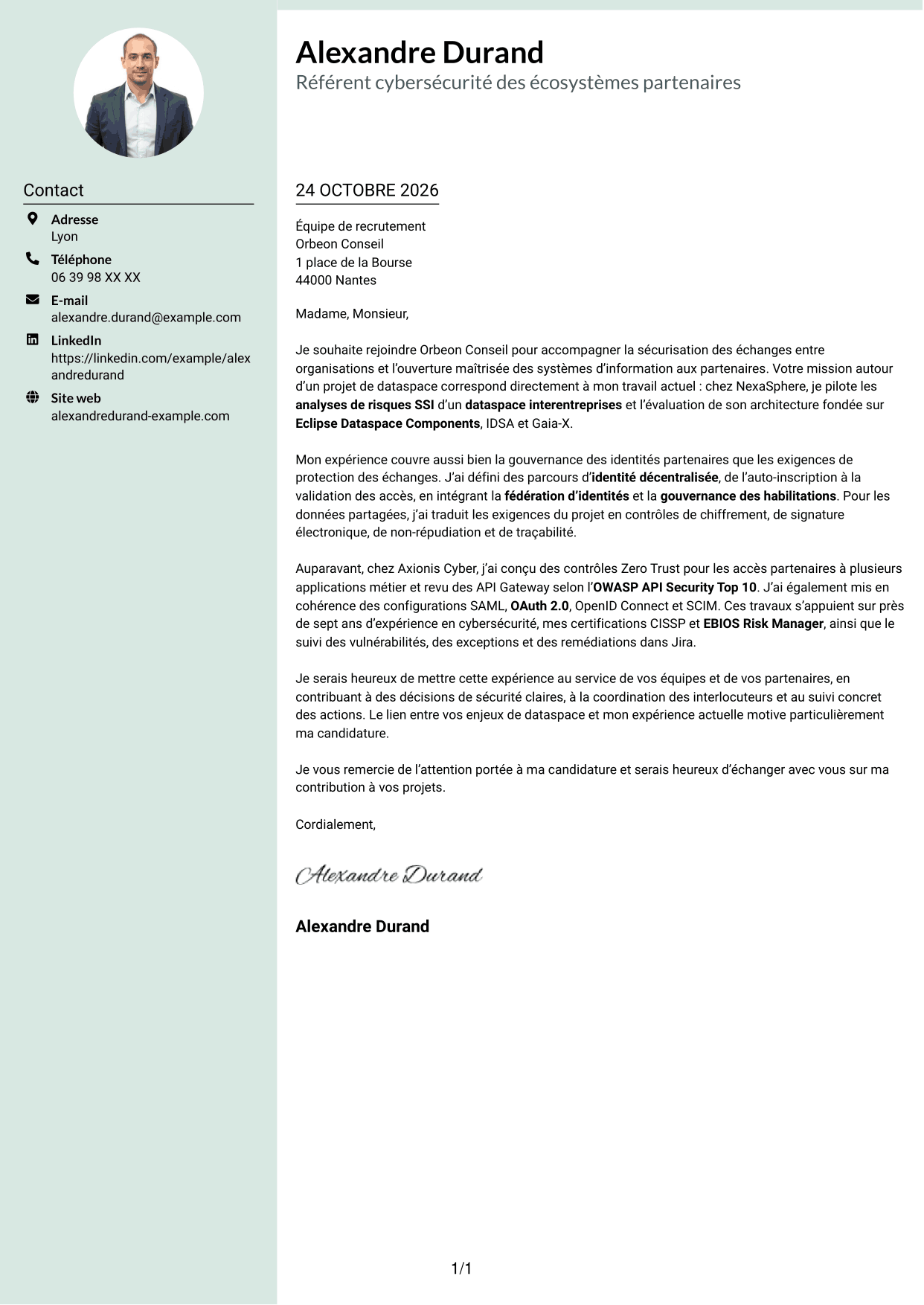 Lettre de motivation Cadre (format à colonne latérale douce avec photo arrondie) : Référent Cybersécurité - Échanges interentreprises, page 1