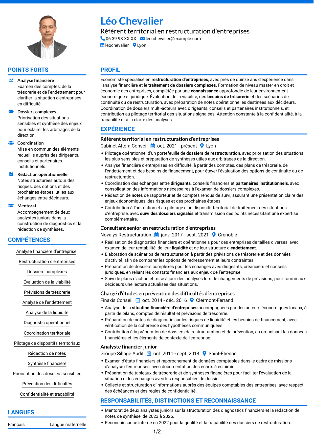 CV Audacieux (format à deux colonnes avec accents colorés et photo) : Rapporteur territorial - Restructuration d’entreprises, page 1