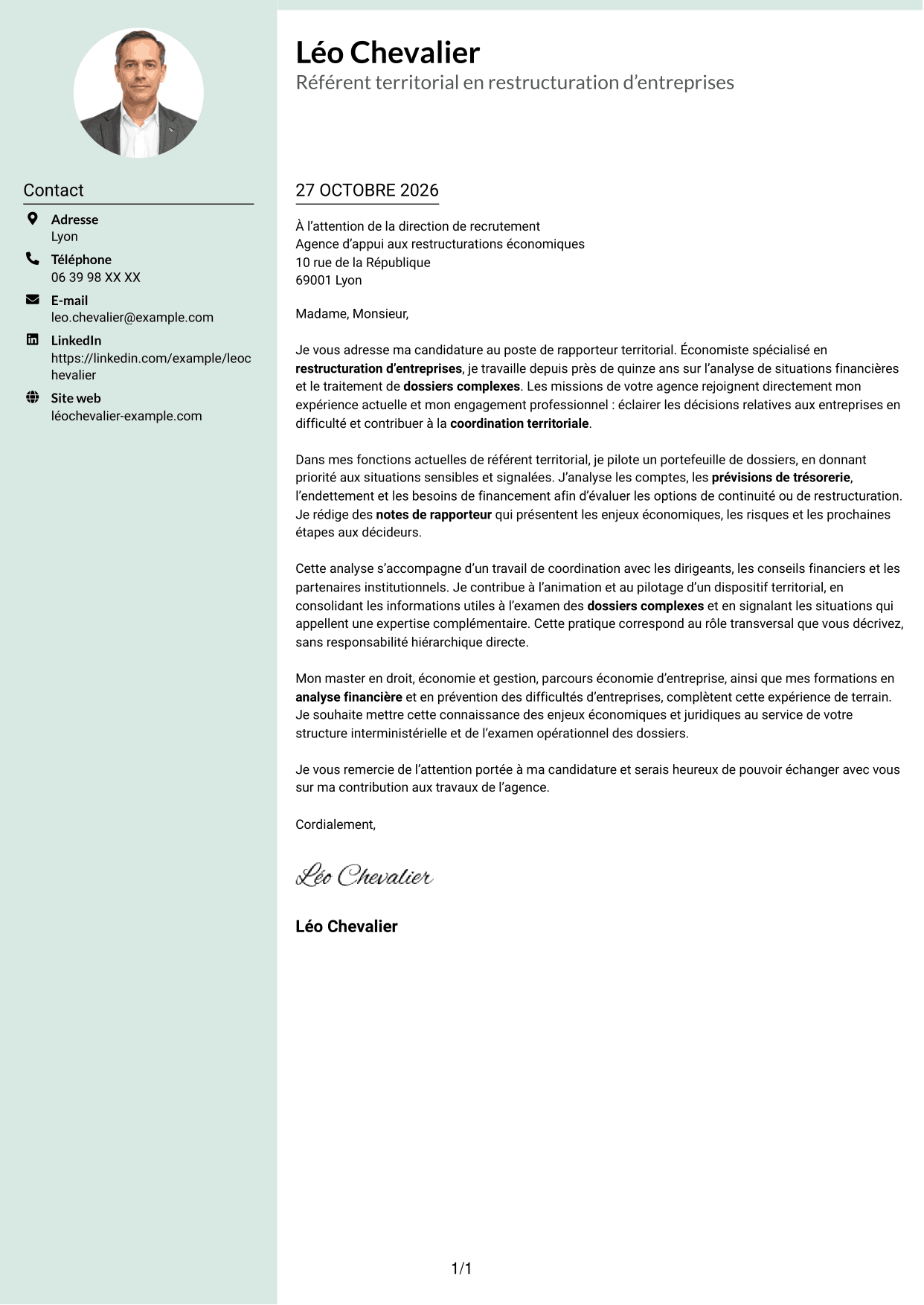 Lettre de motivation Cadre (format à colonne latérale douce avec photo arrondie) : Rapporteur territorial - Restructuration d’entreprises, page 1