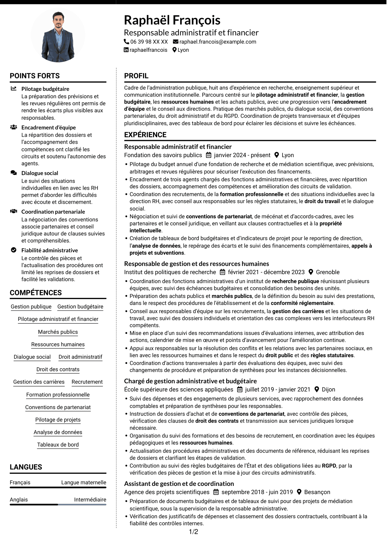 CV Moderne (format à deux colonnes avec photo à gauche et séparateur) : Responsable de l'administration et du pilotage - Gestion publique et RH, page 1