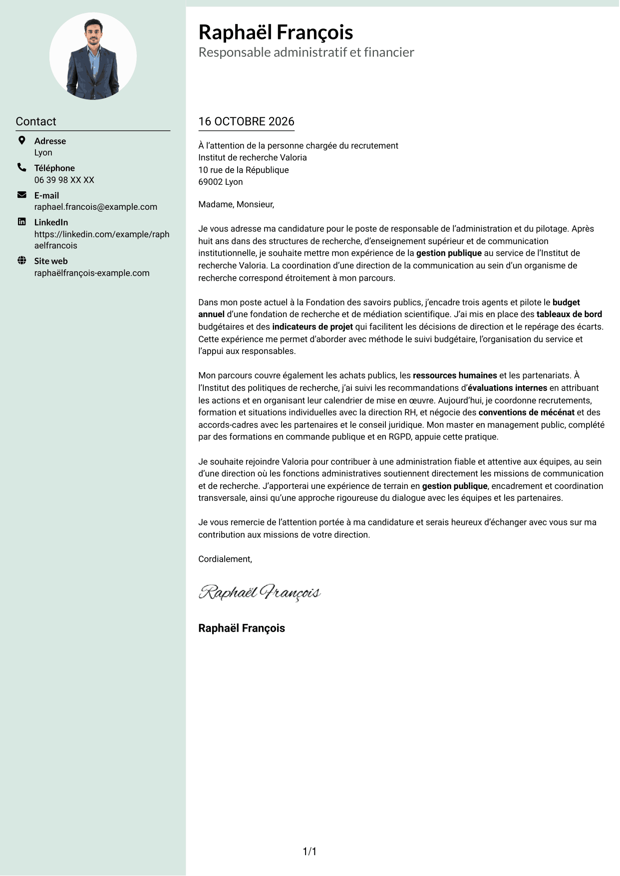 Lettre de motivation Cadre (format à colonne latérale douce avec photo arrondie) : Responsable de l'administration et du pilotage - Gestion publique et RH, page 1