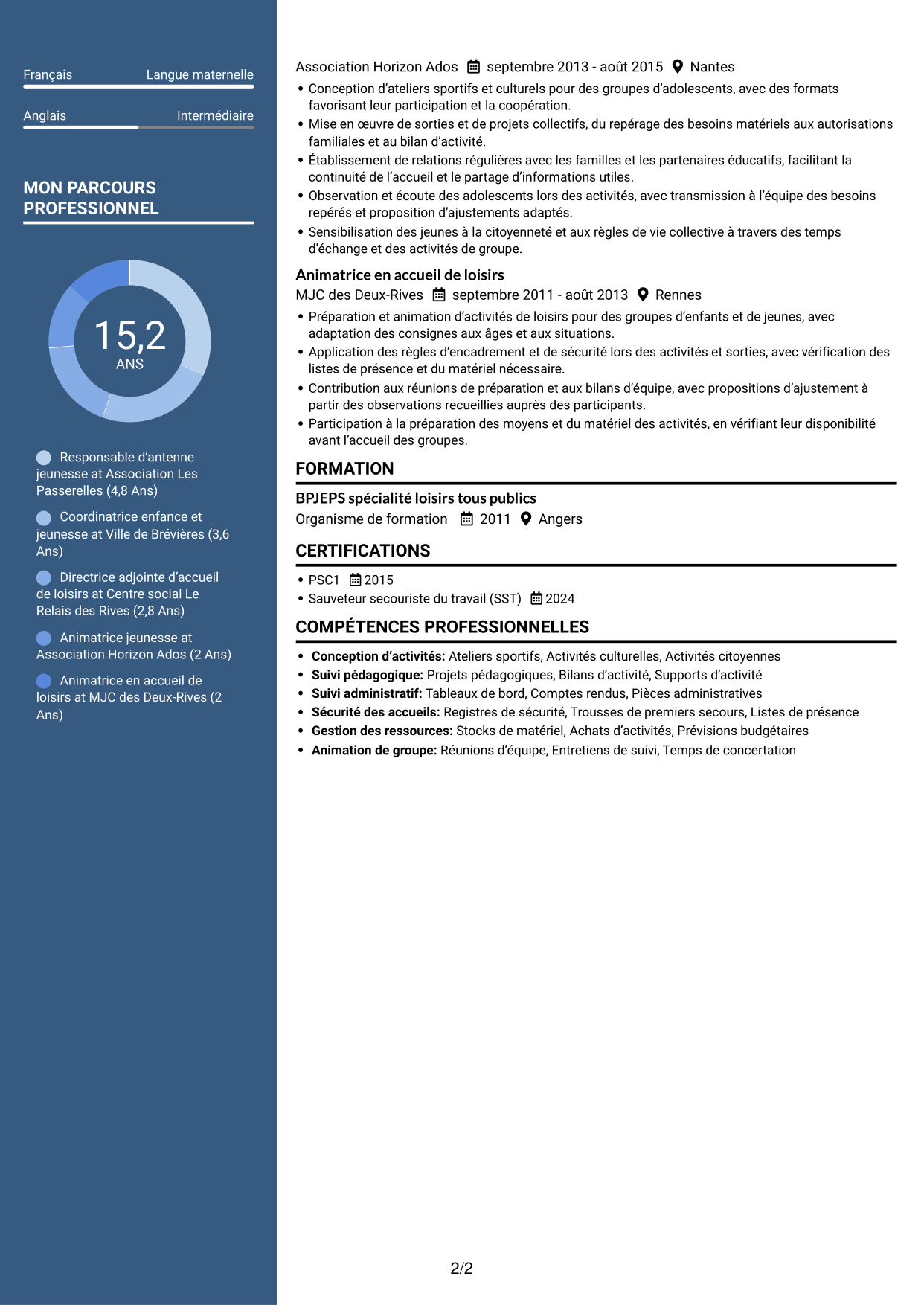 CV Élégant (format à colonne latérale colorée avec photo) : Responsable de structure d’accueil de loisirs - Jeunesse 11-17 ans, page 2