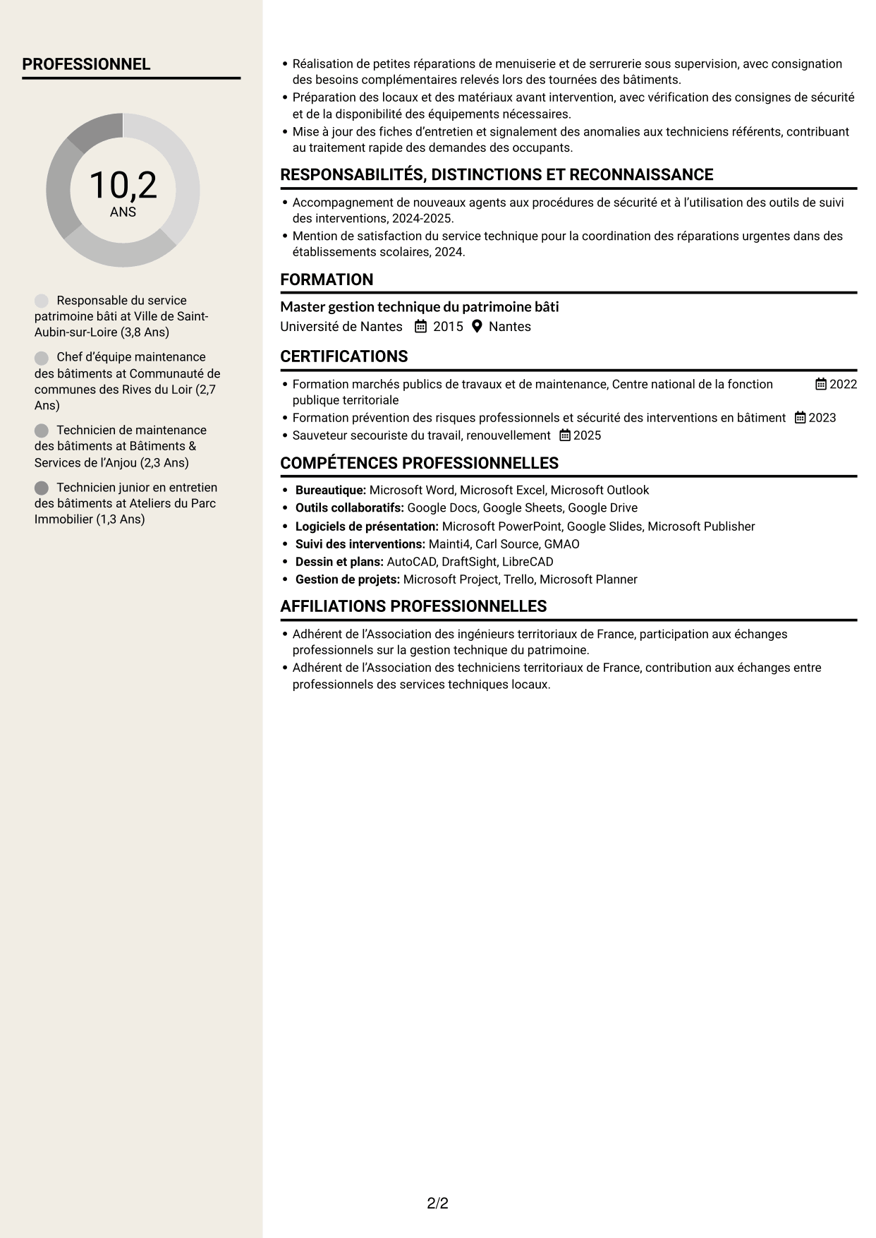 CV Fonceur (format à deux colonnes avec en-tête centré sans photo) : Responsable du service patrimoine bâti, page 2