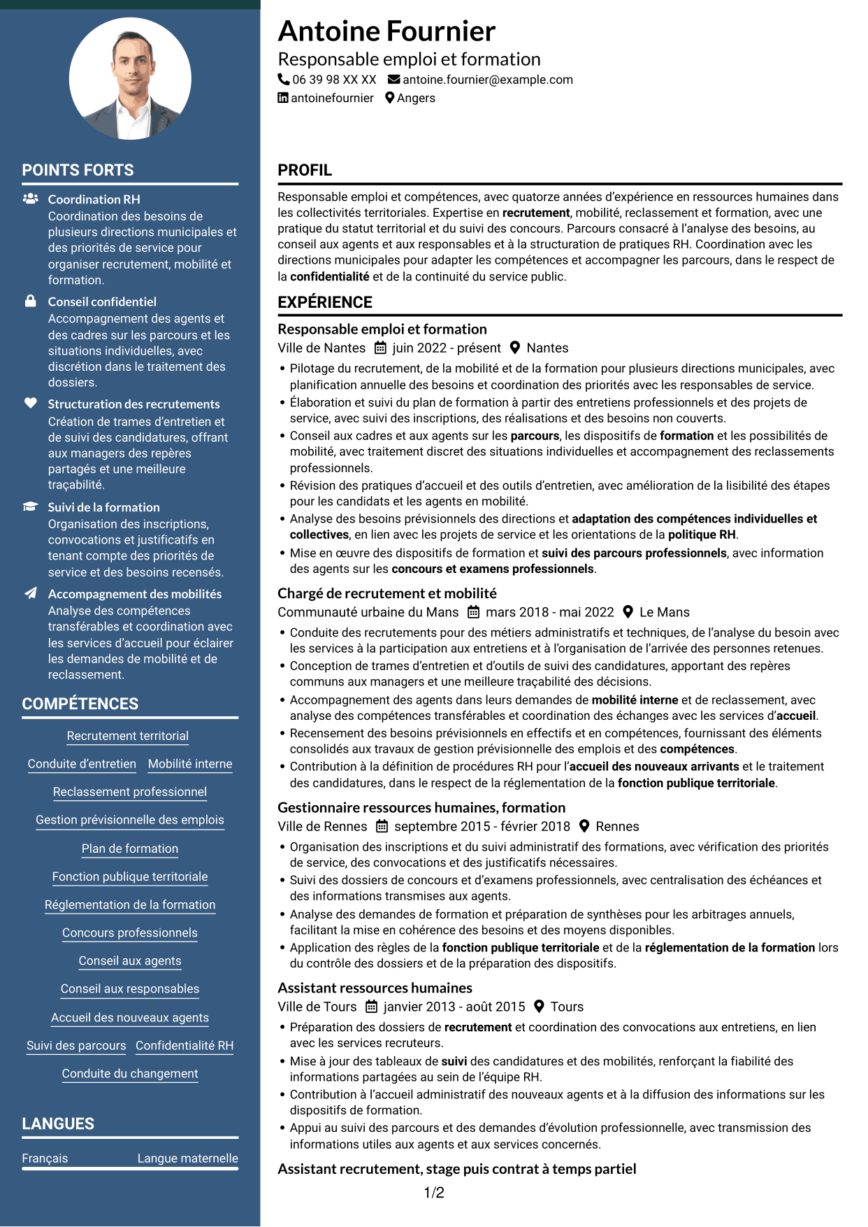 CV Élégant (format à colonne latérale colorée avec photo) : Responsable emploi compétences - Recrutement et formation, page 1