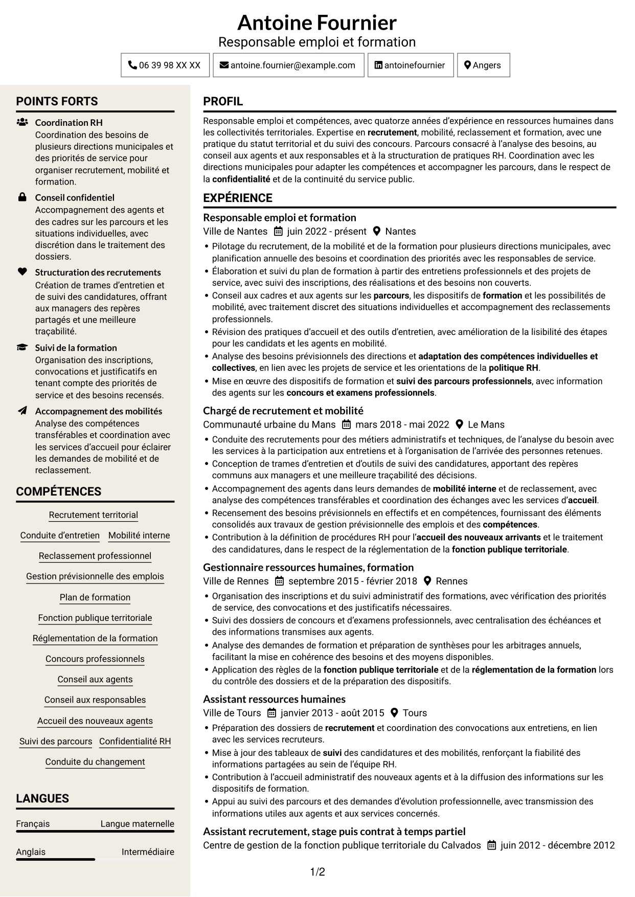 CV Fonceur (format à deux colonnes avec en-tête centré sans photo) : Responsable emploi compétences - Recrutement et formation, page 1