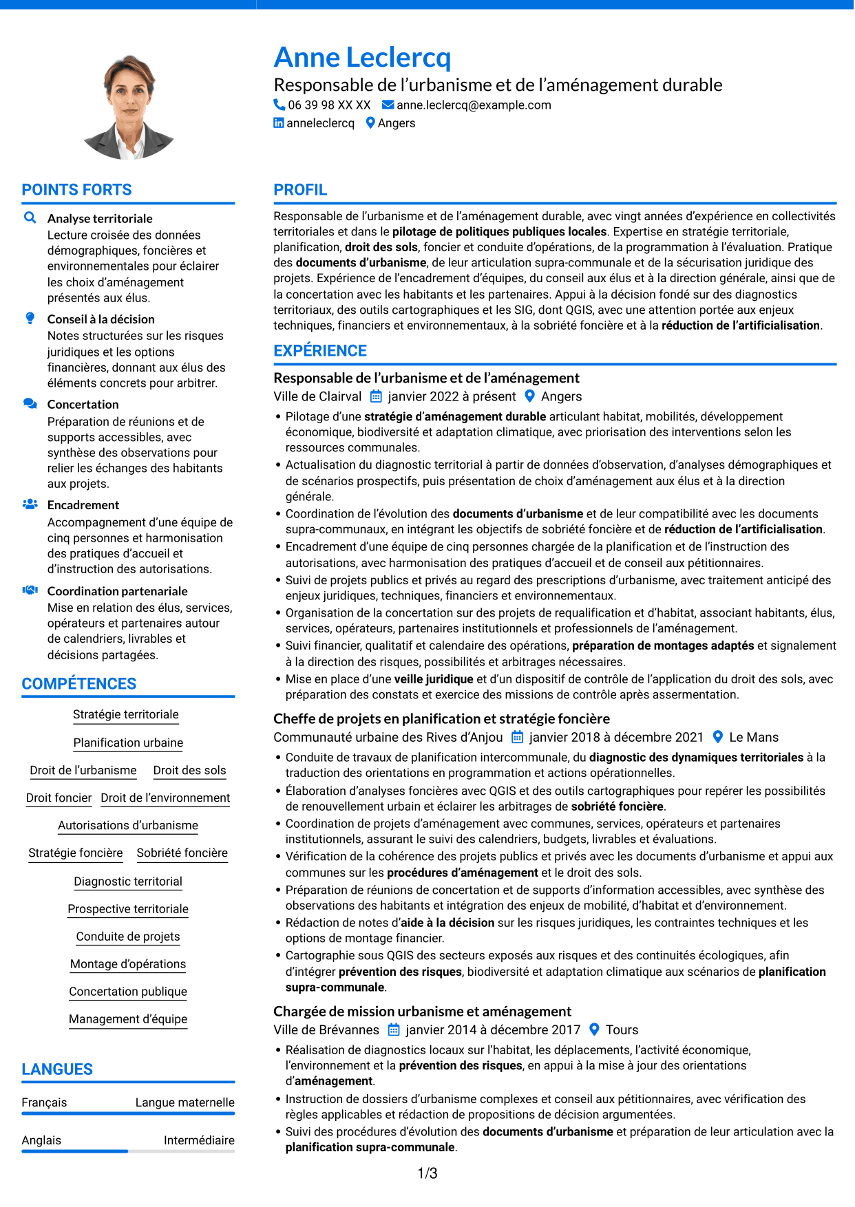 CV Audacieux (format à deux colonnes avec accents colorés et photo) : Responsable urbanisme - Aménagement durable et planification, page 1