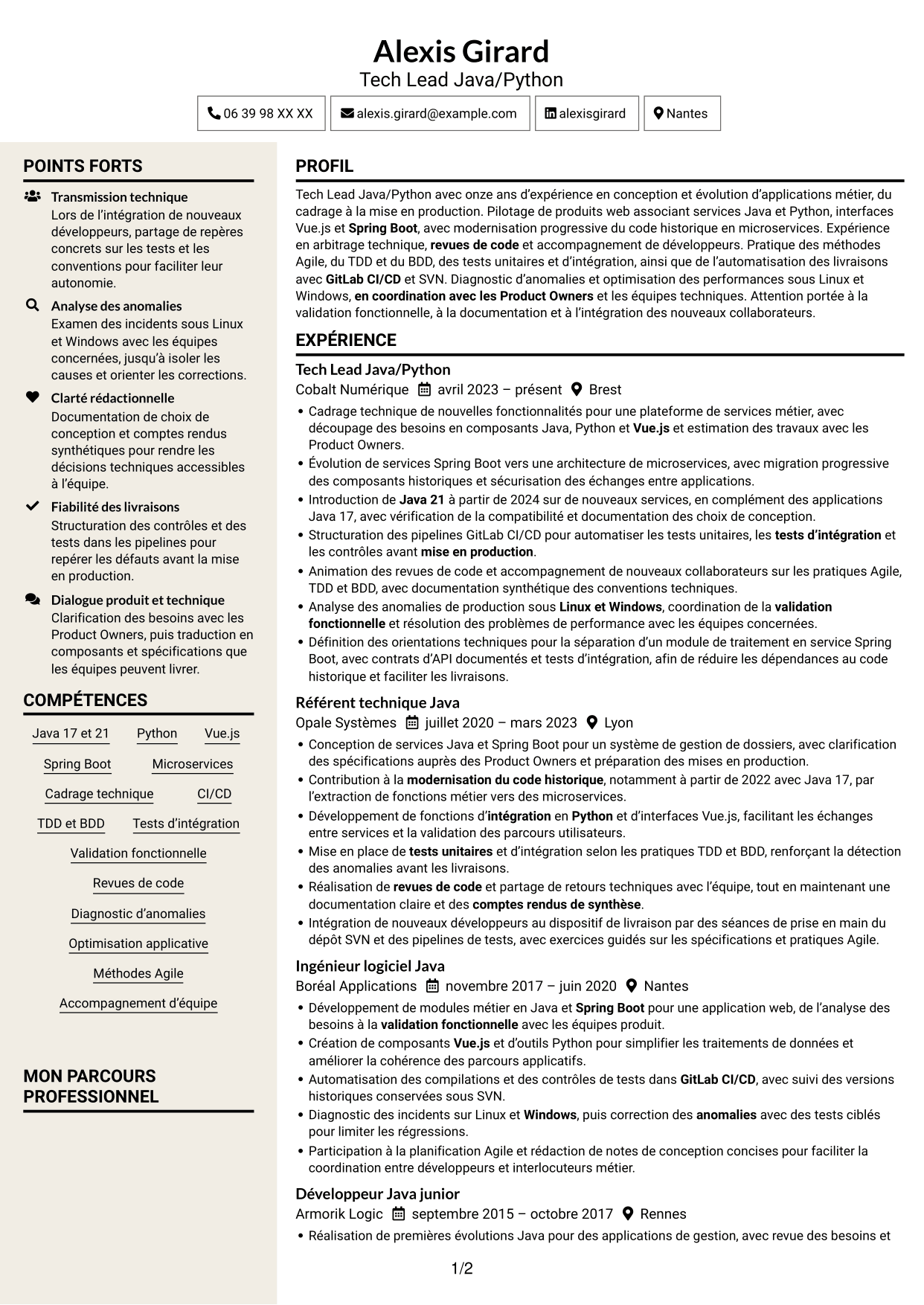 CV Fonceur (format à deux colonnes avec en-tête centré sans photo) : Tech Lead Java/Python, page 1