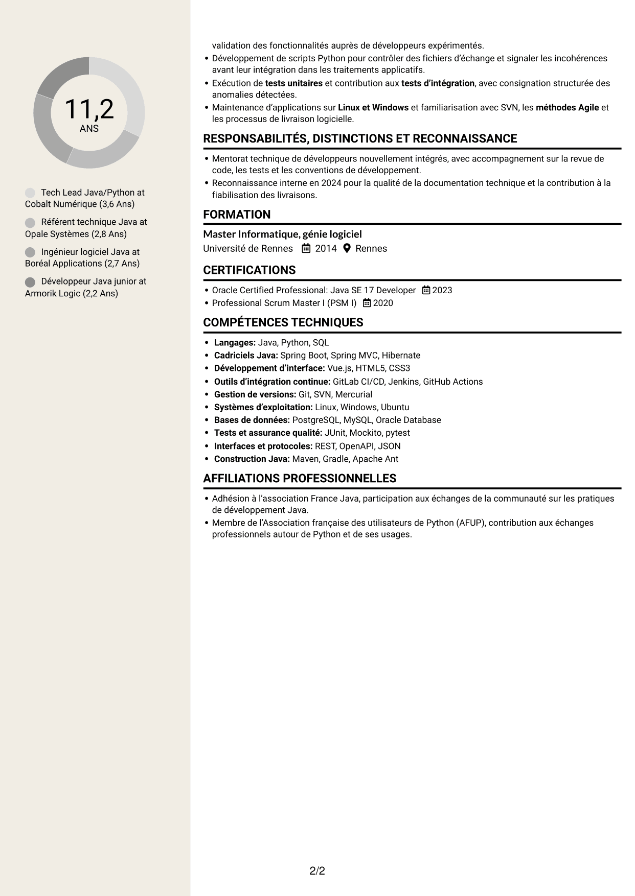 CV Fonceur (format à deux colonnes avec en-tête centré sans photo) : Tech Lead Java/Python, page 2