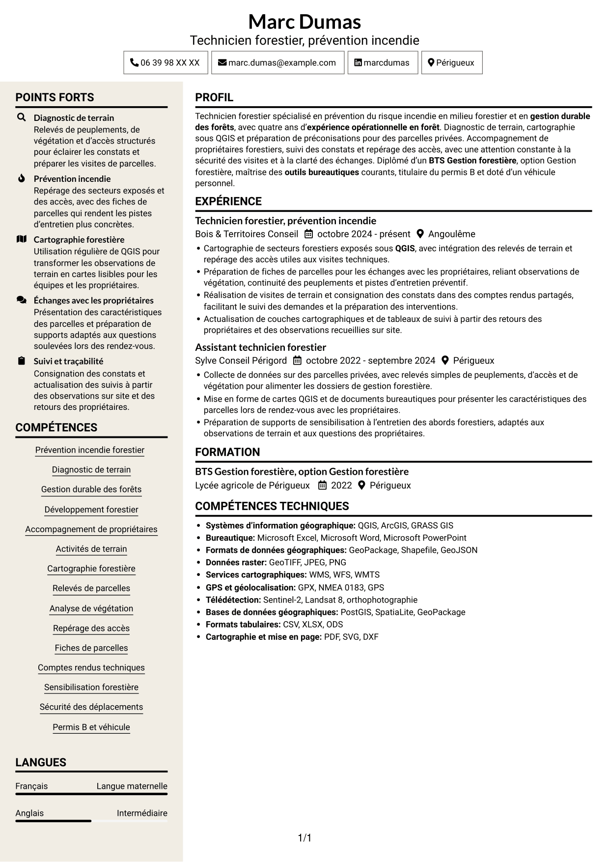 CV Fonceur (format à deux colonnes avec en-tête centré sans photo) : Technicien(ne) Incendie, page 1