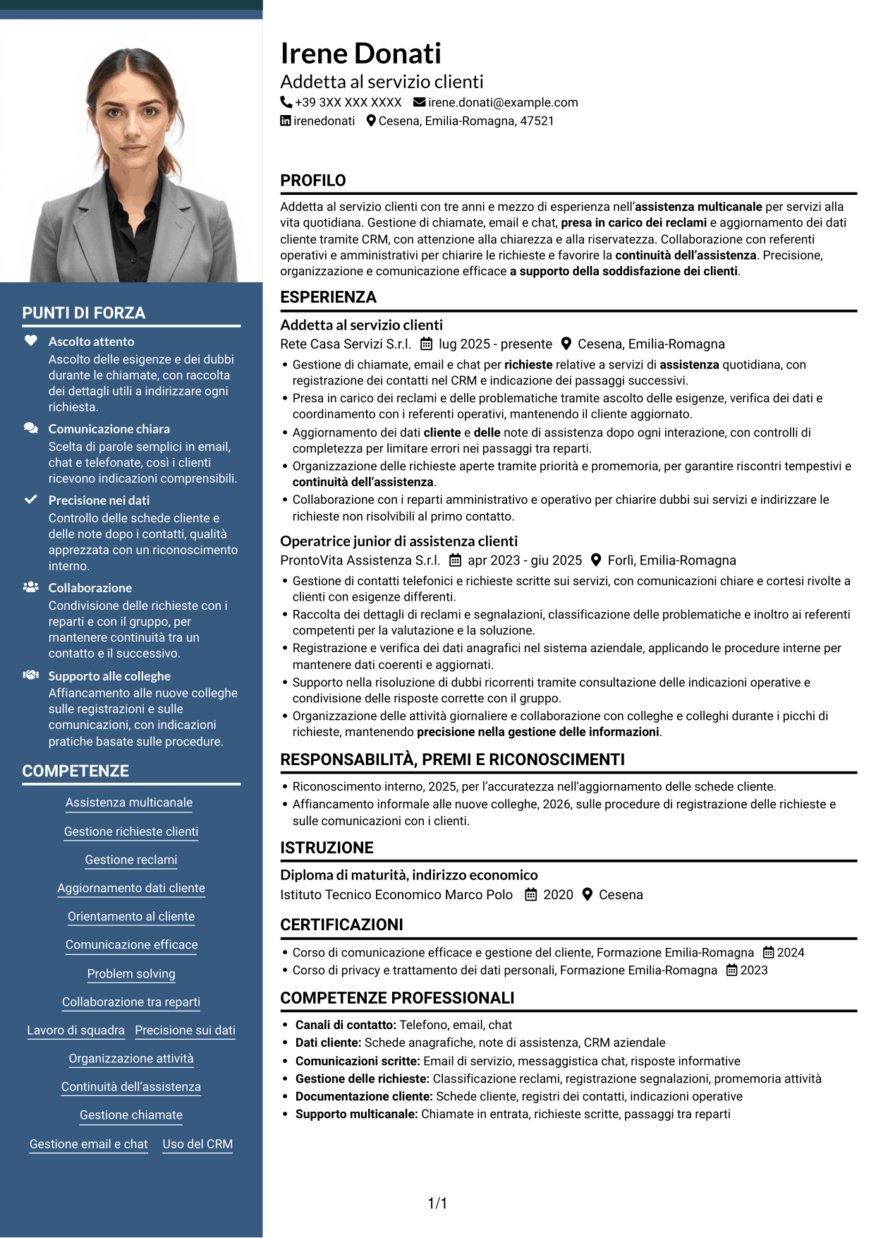 CV Signature (formato con colonna laterale colorata e foto grande): Addetto al servizio clienti junior - Assistenza multicanale, pagina 1