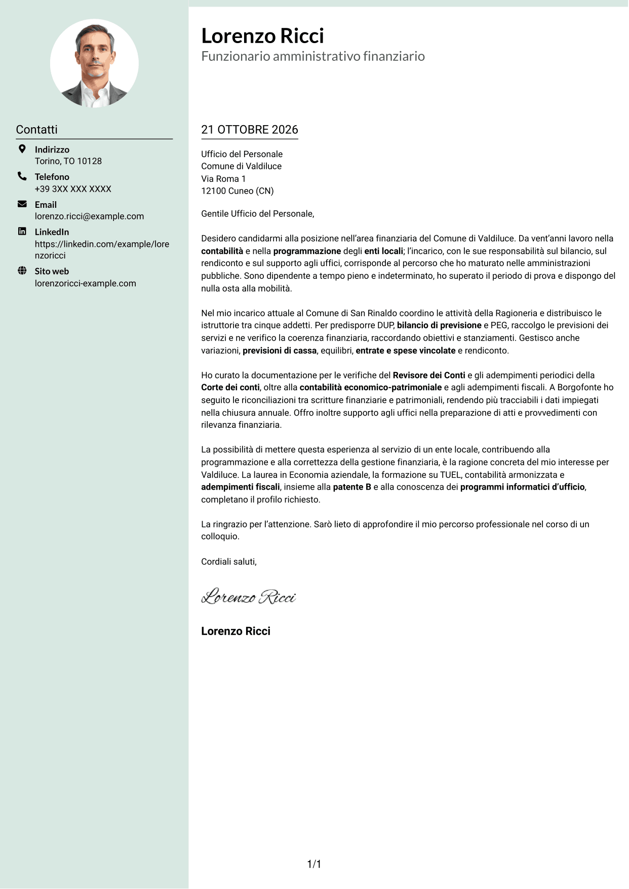 Lettera di presentazione Dirigente (formato con colonna laterale tenue e foto arrotondata): Funzionario amministrativo finanziario - Contabilità degli enti locali, pagina 1