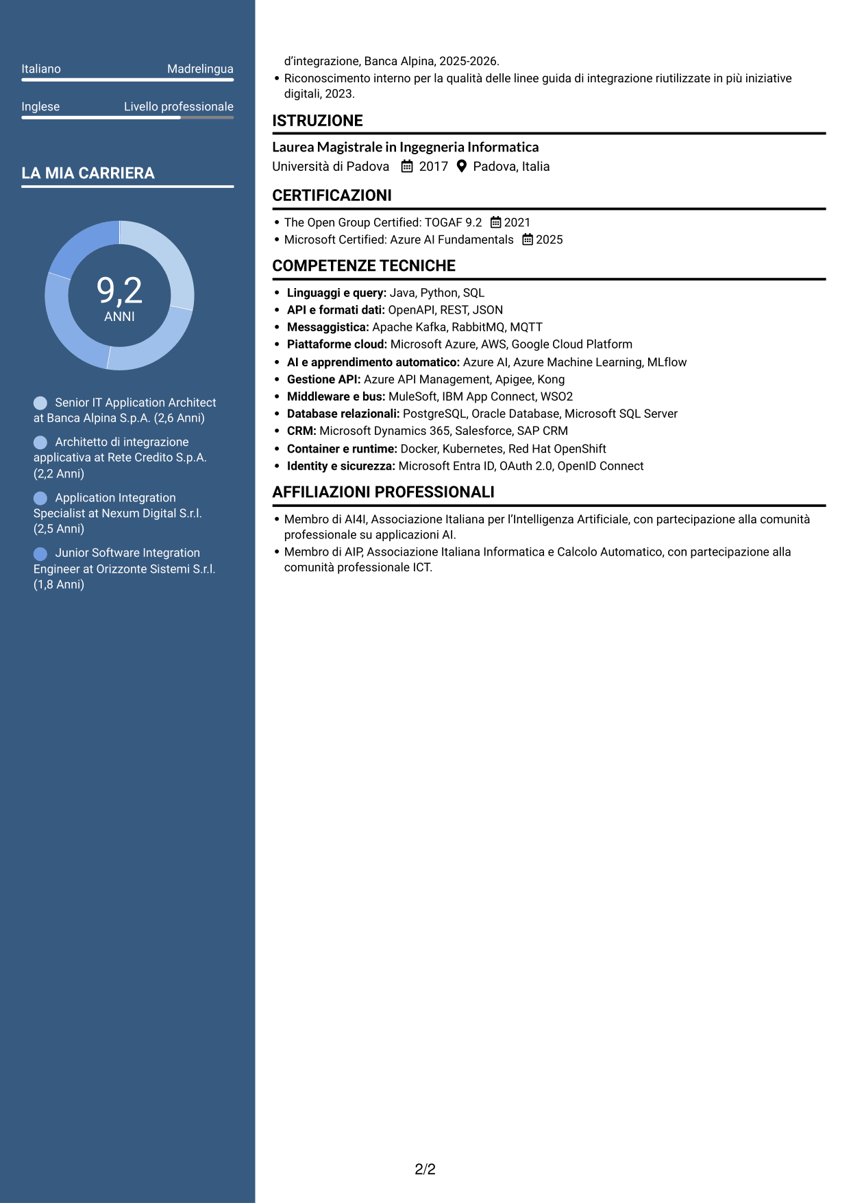 CV Signature (formato con colonna laterale colorata e foto grande): Senior IT Application Architect - Integrazione AI e LLM, pagina 2