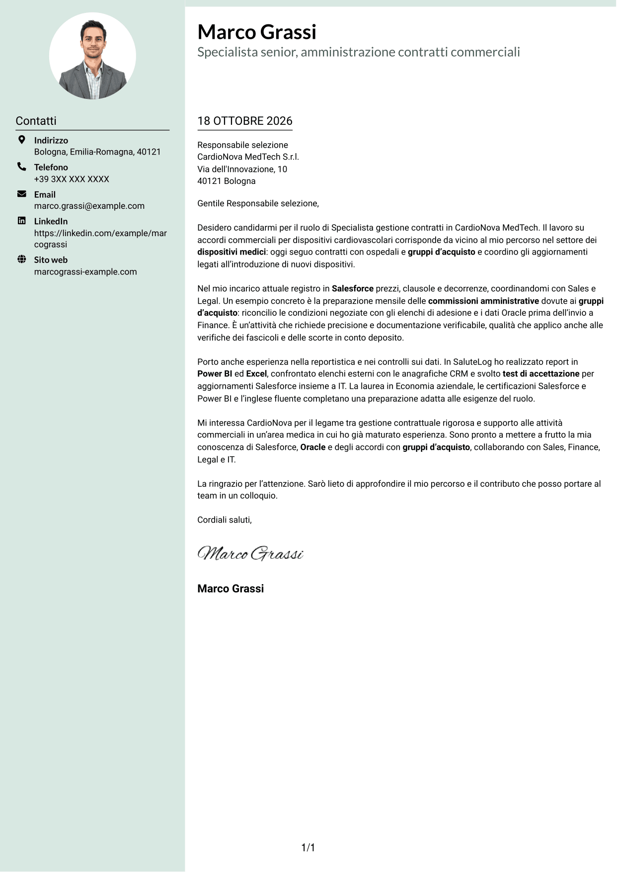 Lettera di presentazione Dirigente (formato con colonna laterale tenue e foto arrotondata): Specialista gestione contratti - Dispositivi medici, pagina 1