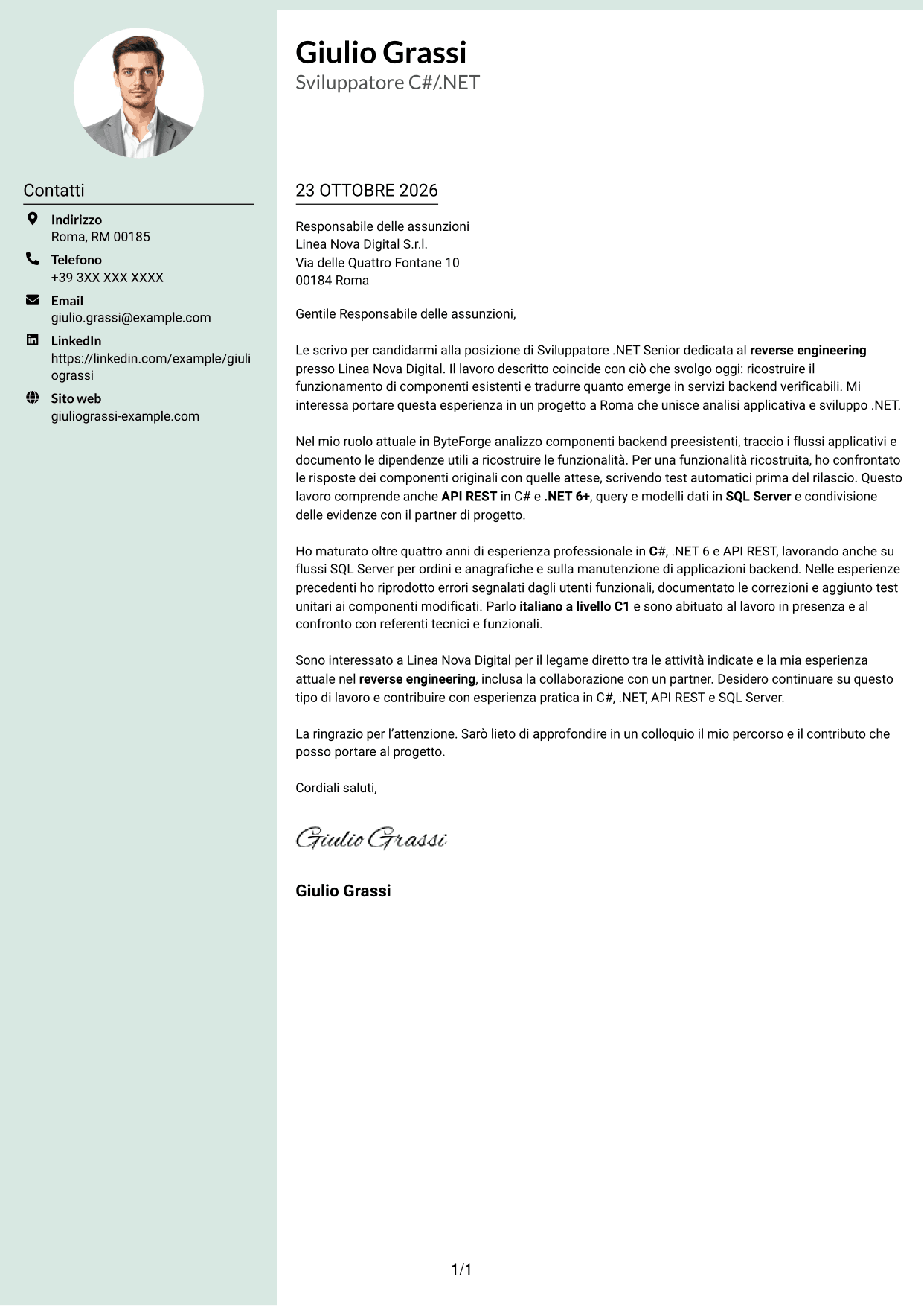 Lettera di presentazione Dirigente (formato con colonna laterale tenue e foto arrotondata): Sviluppatore .NET Senior - Reverse Engineering, pagina 1